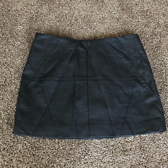 H&M Dresses & Skirts - Black leather skirt